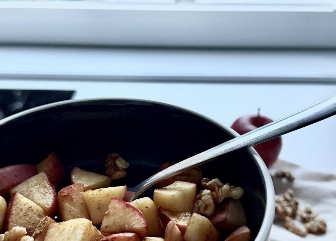 5-Minuten Apple Snack – warm, süß & gesund