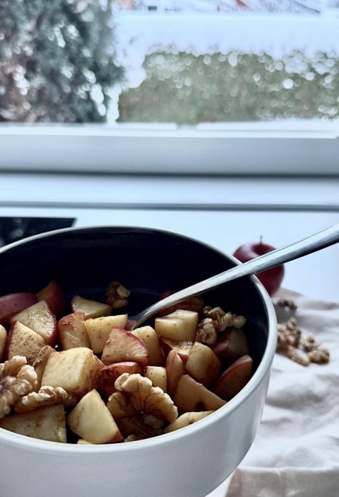5-Minuten Apple Snack – warm, süß & gesund