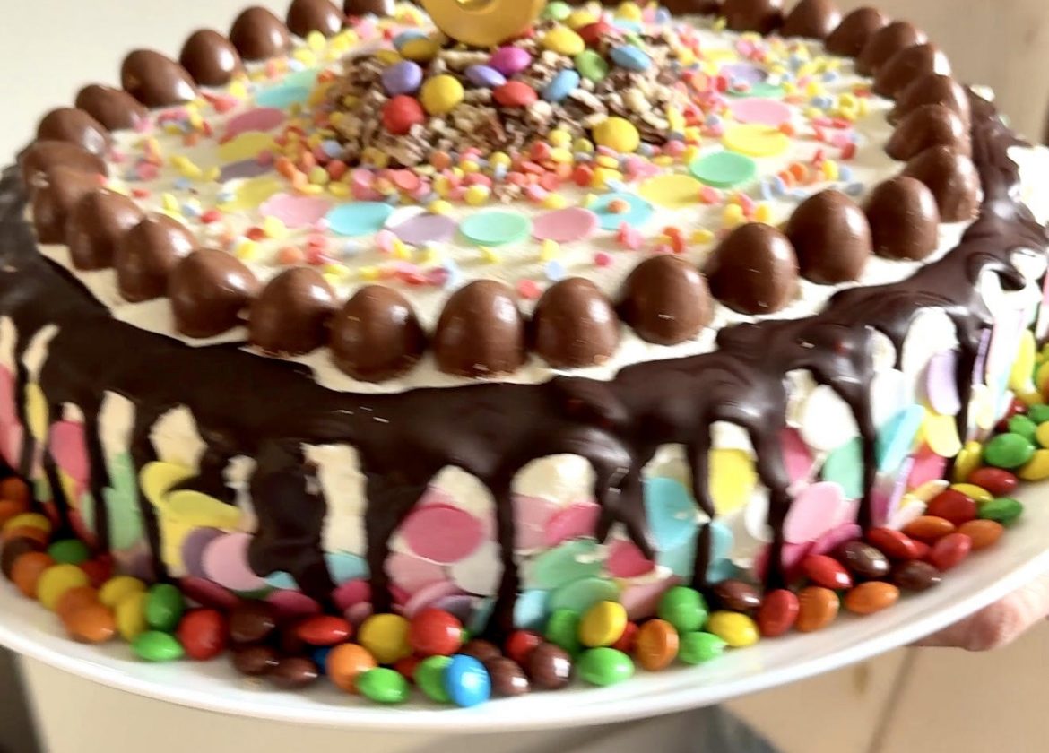 Chaos Cake Kindergeburtstag Torte