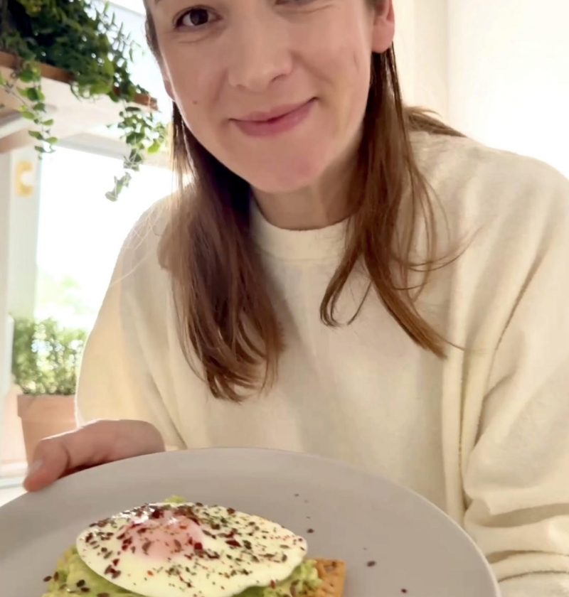 Crunchy Kartoffel-Waffeln mit Avocado & Ei