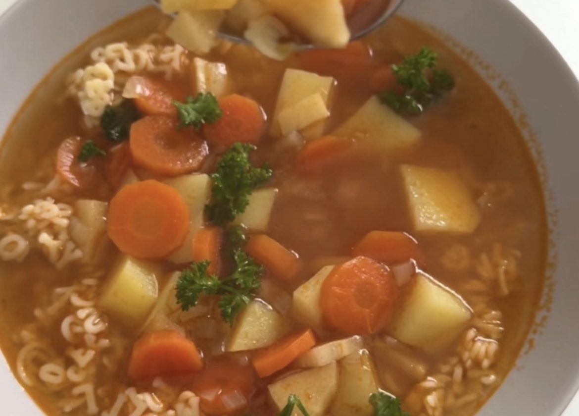 Kühlschrank-Rettungs-Suppe (Resteverwertung ganz entspannt)