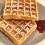 5-Minuten Airfryer Knoblauchbrot (mit selbstgemachter Knoblauchbutter)
