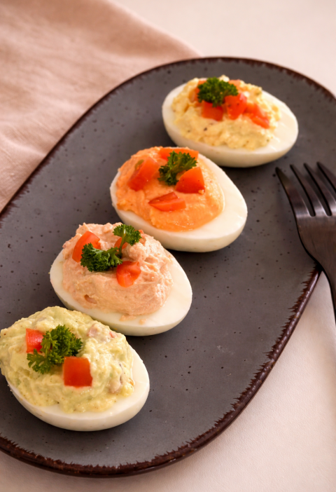 5-Minuten Gefüllte Eier (4 einfache Varianten mit extra Protein)